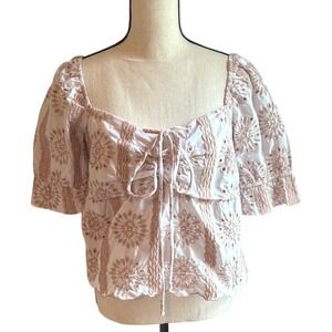 Floral Embroidered Women's Shortsleeve Tie-front‎ Light Pink & White Top Medium